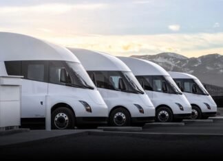 Tesla запустит массовое производство электрогрузовиков в 2026 году: Маск подтвердил
