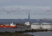 Беспокойство из-за санкций. Танкеры с нефтью РФ все чаще указывают назначение в Сингапуре