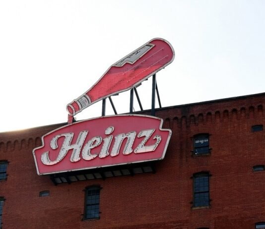Производитель кетчупа Heinz передумал разделять бизнес на две компании