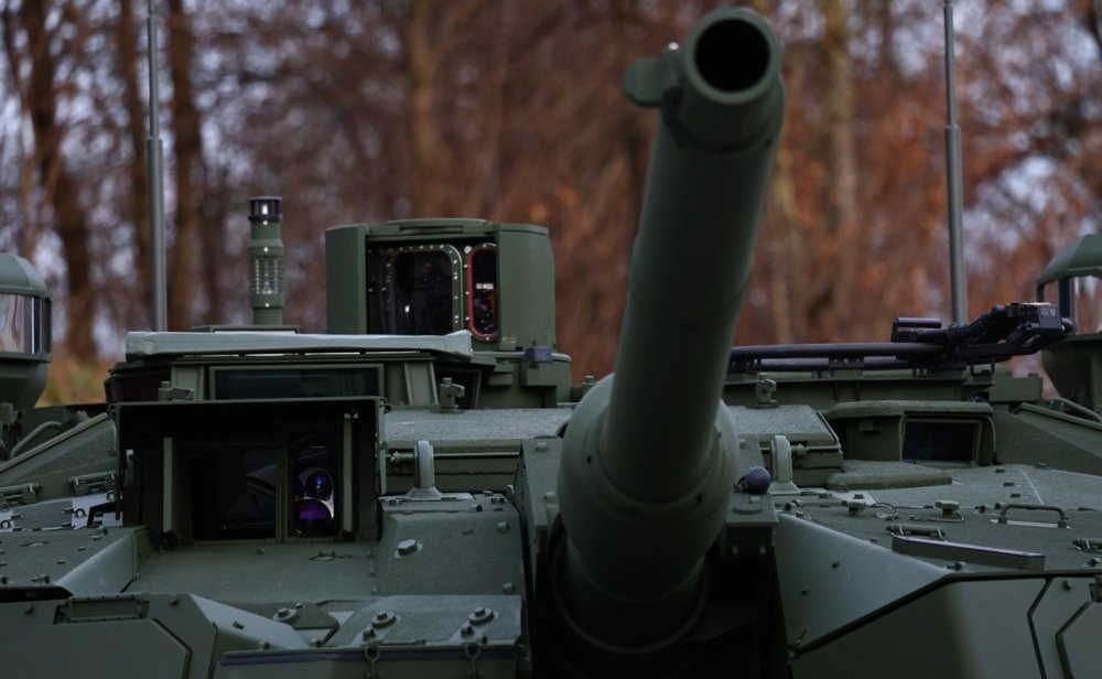 НАТО закупило первую партию 120-мм снарядов к Leopard 2 и Abrams, их может получить и Украина