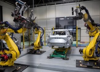 Автомобильная промышленность Франции потеряла треть рабочих мест за 13 лет