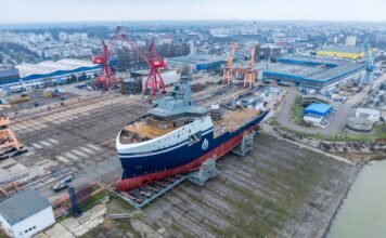В Румынии спустили на воду специализированное судно для строительства морских ВЭС – фото, видео