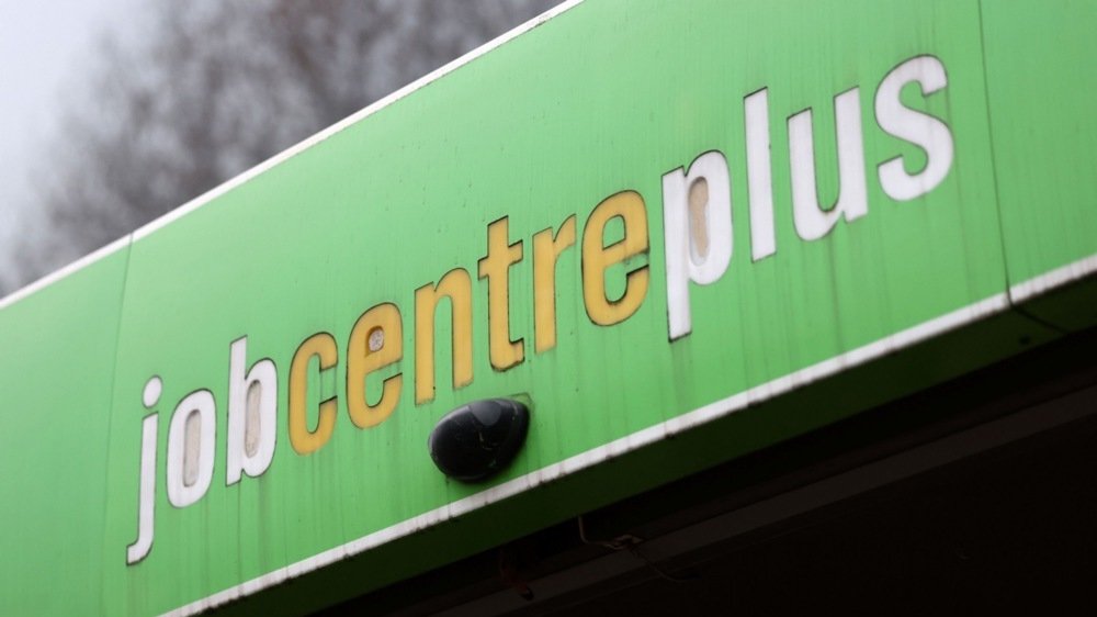 Уровень безработицы в Британии вырос до самого высокого показателя за 10 лет без учета пандемии