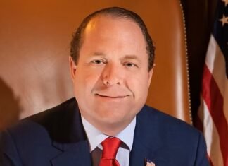 Друг Трампа-младшего заключил сделку с россиянами: хочет заниматься газом на Аляске