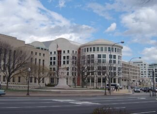 Суд в США подтвердил юрисдикцию по делу ДТЭК: это шаг к взысканию российских активов