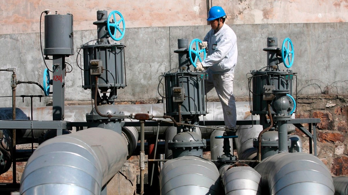 Россия и Иран начали ценовую войну за доступ на китайский рынок нефти