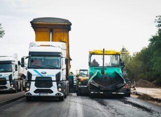 Автомагистраль-Юг выиграла тендер на ремонт дороги в Раву-Русскую: подписан контракт