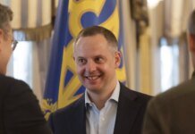 МВД объявило в розыск экс-заместителя руководителя ОП Ростислава Шурму и его брата из-за дела «зеленого» тарифа в Запорожье