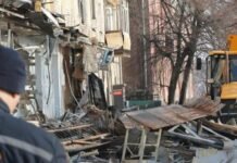 В Запорожье фиксируют последствия атак по городу: проанкетировано 47 владельцев поврежденных домов, – мэрия