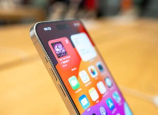 Apple оштрафували за продаж iPhone без зарядного пристрою