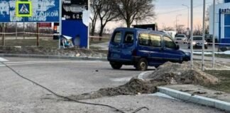 В Хортицком районе дрон попал в дорогу: повреждено покрытие и окна в многоэтажках