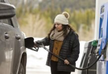 Плохие дороги «ударят» по карманам водителей? Как логистика формирует цену на бензин