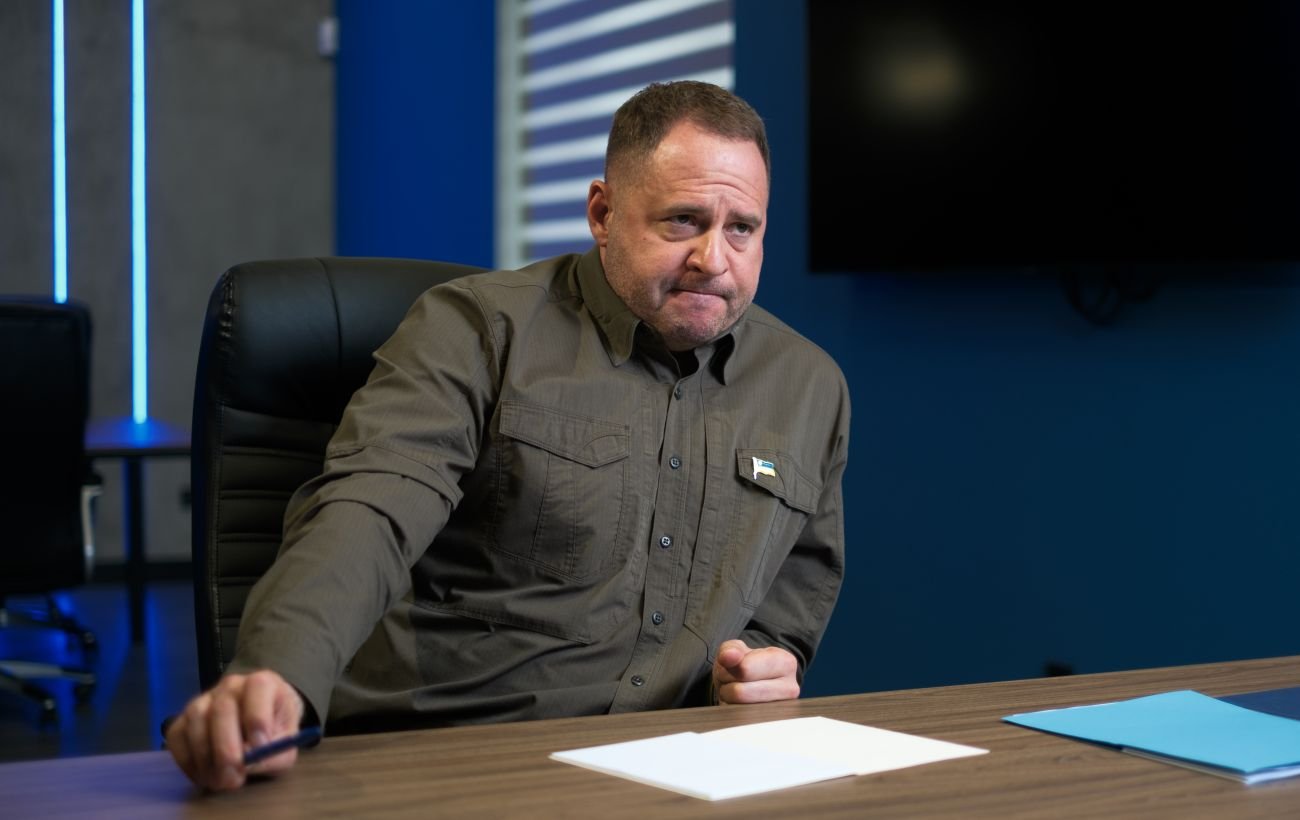 Журналисты раскрыли, чем занимается Ермак в Киеве после отставки