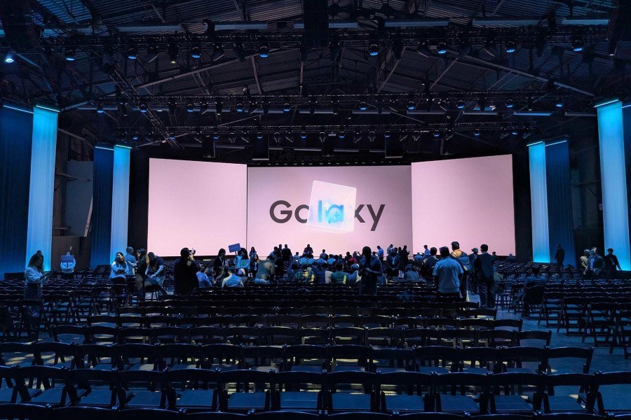 Samsung представила смартфони Galaxy S26, S26+, S26 Ultra та навушники Galaxy Buds 4