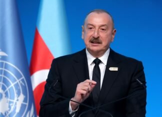 Президент Азербайджана обвинил РФ в прямых атаках на посольство страны в Украине