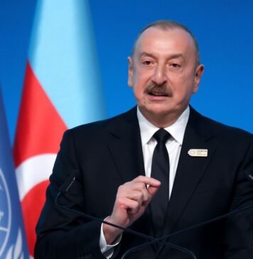 Президент Азербайджана обвинил РФ в прямых атаках на посольство страны в Украине