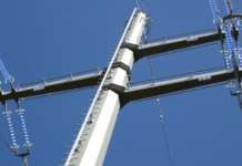 В Запорожье из-за вражеской атаки обесточило несколько частных домов и многоэтажку