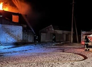 В Запорожском районе из-за обстрелов возникло пять пожаров