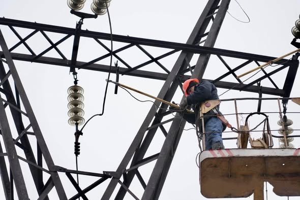 После утренней атаки по Запорожью без света остаются 8 тысяч потребителей