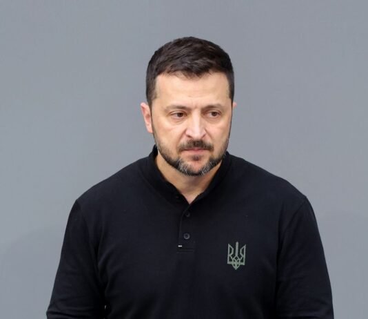 Этого недостаточно: Зеленский поручил усилить ПВО на критических направлениях