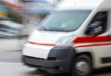 В Вольнянске вражеский дрон разрушил частный дом: ранена женщина