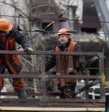 Доплаты энергетикам: стало известно, когда будут начислены первые деньги