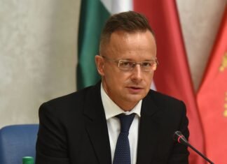 Скандал из-за лжи Сийярто: венгерского дипломата второй раз за день «вызвали на ковер»