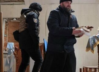 Из прифронтовой Юрковки капелланский патруль вместе с полицейскими эвакуировал церковные святыни