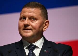 Залужный сделал заявление о политической карьере