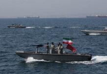 Цифровая артерия мира в Ормузском проливе: как война в Иране может оставить миллионы без интернета