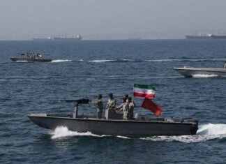 Цифровая артерия мира в Ормузском проливе: как война в Иране может оставить миллионы без интернета