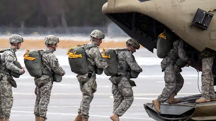 Блеф или давление на Иран: что означает переброска морпехов и десантников США в район Персидского залива