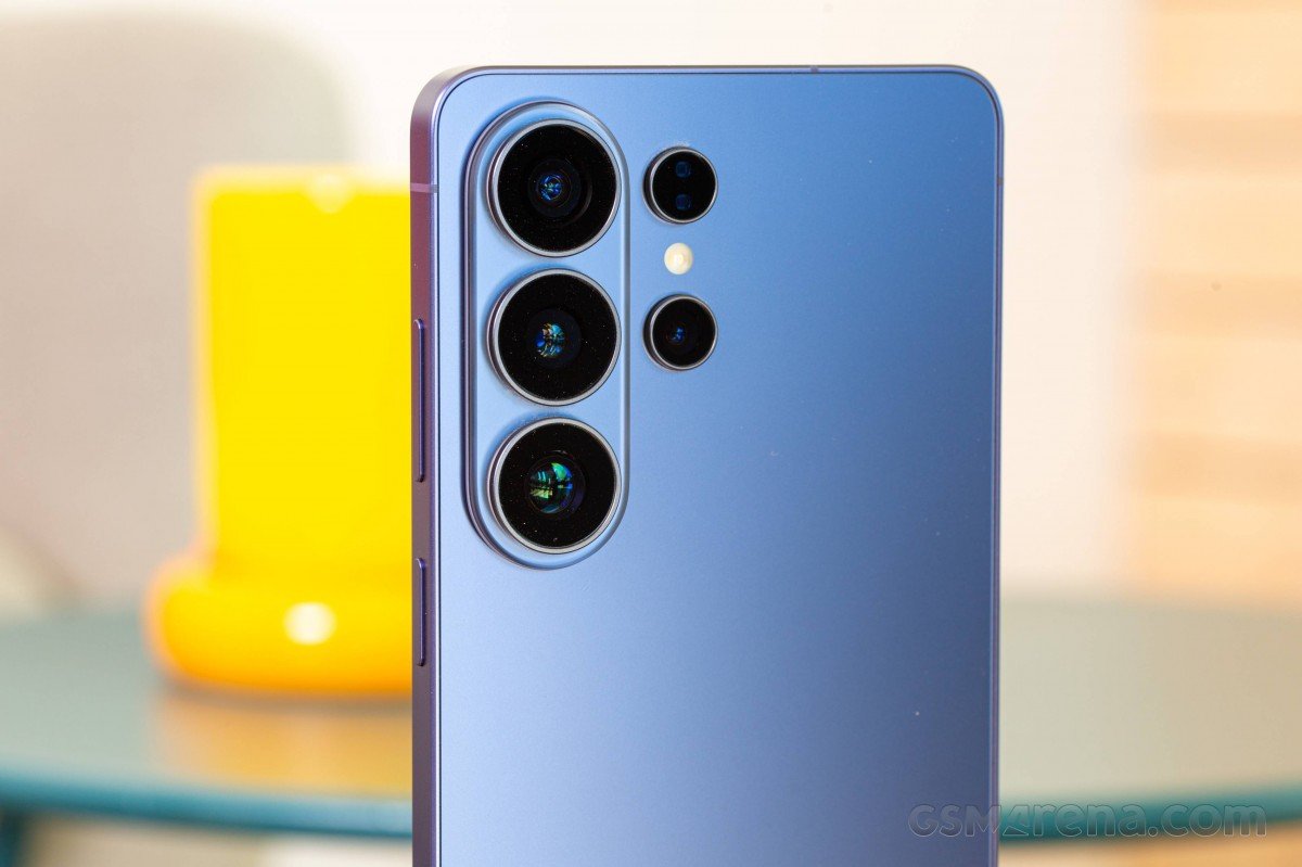 Стоит ли брать Galaxy S26 Ultra: обзор и тесты топового смартфона Samsung (фото)