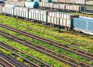 Кабмин назначил орган управления для почти 1600 вагонов, конфискованных у России