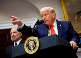 Трамп призвал войска Ирана сложить оружие