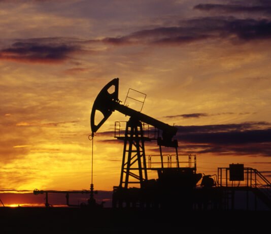 Bloomberg: Индия может вернуться к покупке российской нефти из-за ударов по Ирану