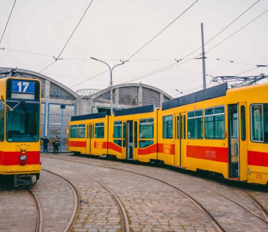 Львов отменил бесплатные пересадки в транспорте: стоимость проезда пока поднимать не будут
