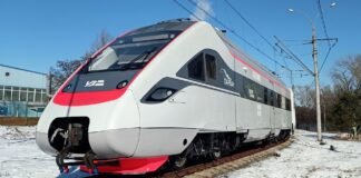 Самый быстрый украинский поезд вышел на маршрут после планового капремонта – фото