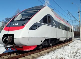 Самый быстрый украинский поезд вышел на маршрут после планового капремонта – фото