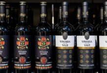 Украина ограничит импорт вина из Молдовы в ответ на эмбарго против курятины