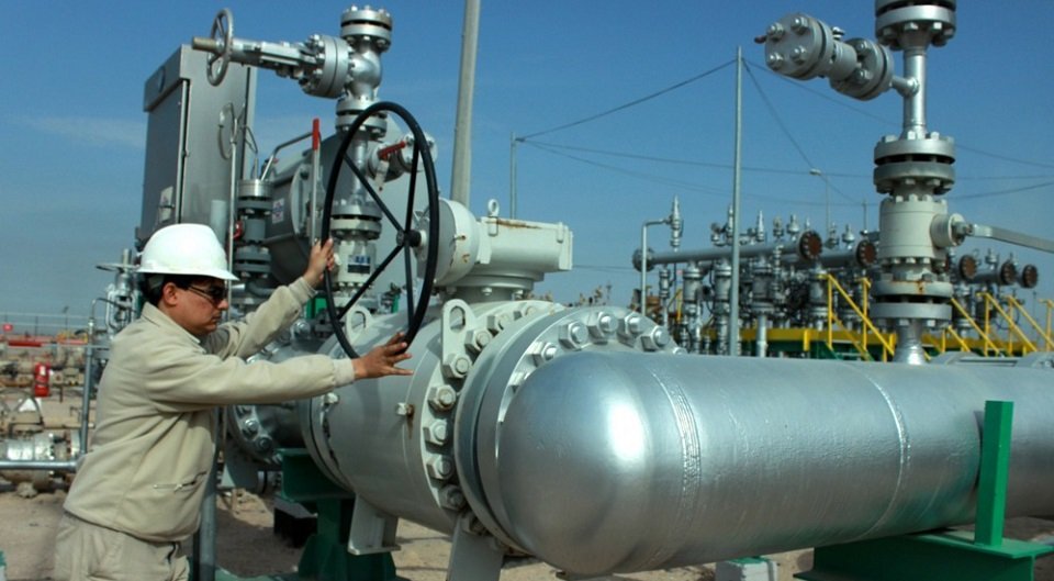 Bloomberg: Ирак сократил добычу нефти и перекрыл вентиль Турции