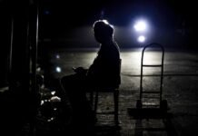 Тотальный блэкаут в Ираке. Власти объяснили остановку электростанций нехваткой газа