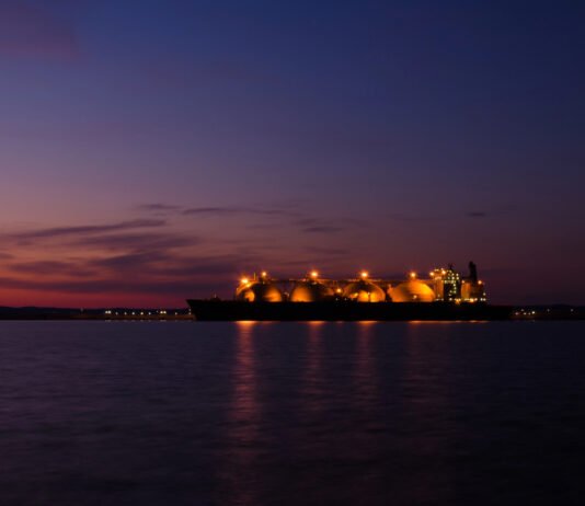 Bloomberg: Катар, вероятно, загрузил первую партию LNG после объявления форс-мажора