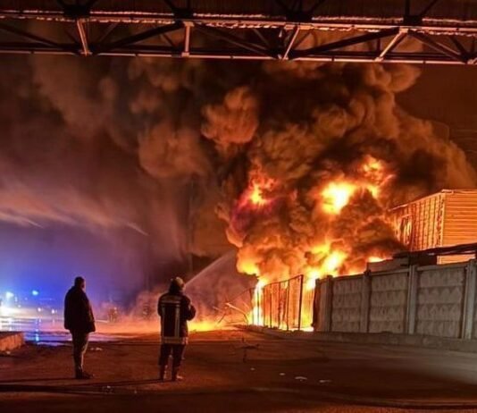 РФ ночью атаковала железную дорогу и порты. Горели резервуары для масла, поврежден зерновой склад