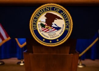 США хотят добиться конфискации более $15 млн у сына соратника бывшего аятоллы Ирана