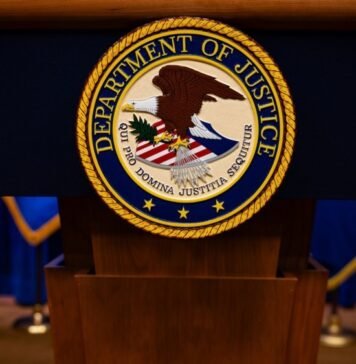 США хотят добиться конфискации более $15 млн у сына соратника бывшего аятоллы Ирана