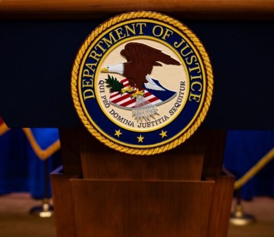 США хотят добиться конфискации более $15 млн у сына соратника бывшего аятоллы Ирана