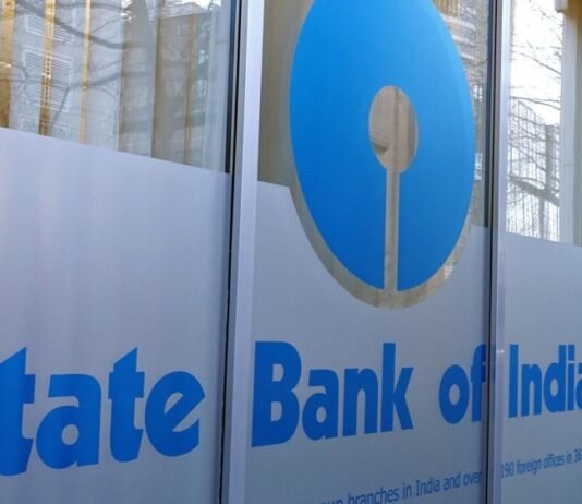 Bloomberg: Крупнейший банк Индии избегает платежей за нефть РФ, даже после разрешения США