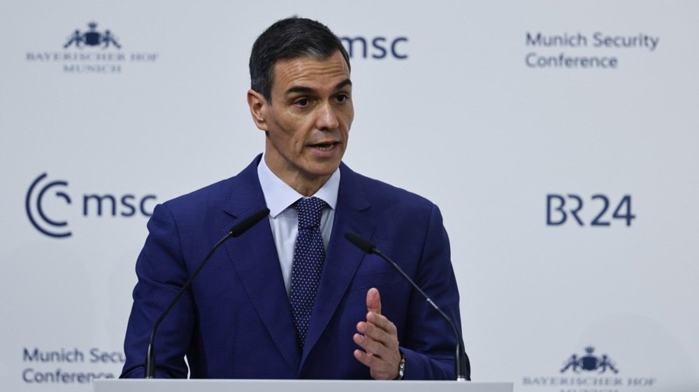 Испанский премьер заявил, что не волнуется об угрозах Трампа прекратить торговлю