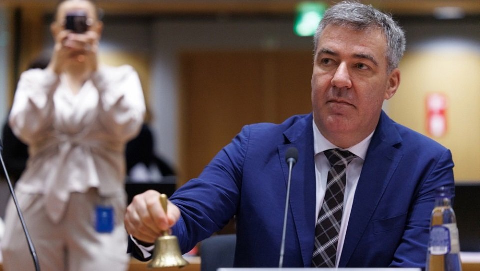 Дания призвала граждан отказаться от личных авто, чтобы сэкономить топливо